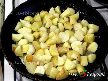 Картопля тушкована по-селянськи - рецепт з покроковими фото приготування