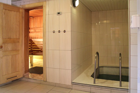 Clinica de medicina naturala - sauna si piscina din Zaporozhye