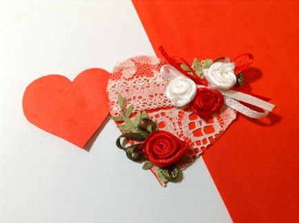 Cheia din inima mea este o valentină în tehnica scrapbooking-ului cu mâinile mele