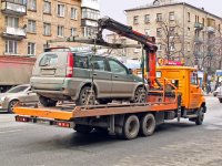 Консультація Автоюрист з питань, що робити якщо забрали машину на штрафмайданчик