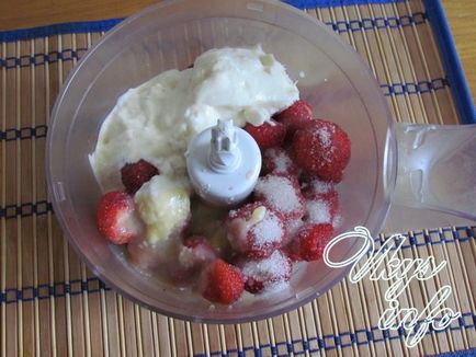 Морозиво з йогурту в домашніх умовах