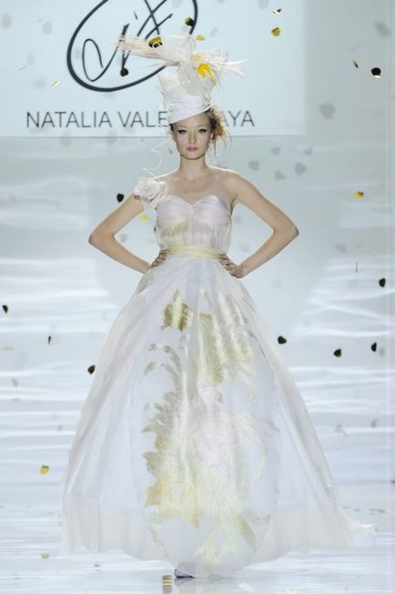 Natalia Walewska designer regal