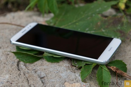 Áttekintés okostelefon Huawei nova plusz a fiatalok számára, a neve csillogás