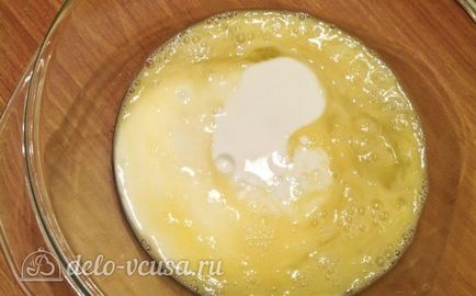 Omeletă pe rețetă de iaurt cu o omletă de gătit pas cu pas din kefir și ouă