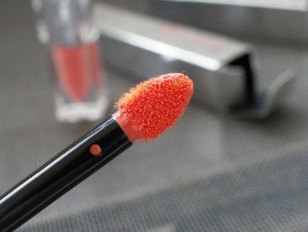 Ruj de buze dior aditiv lichid stick fabulos uzura mare impact lucios culoare hibrid buze - comentarii,