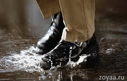 Промокає взуття, Зоя