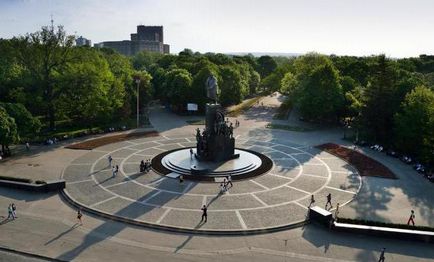 Kertek, terek és parkok Harkovban leírás, cím és vélemények
