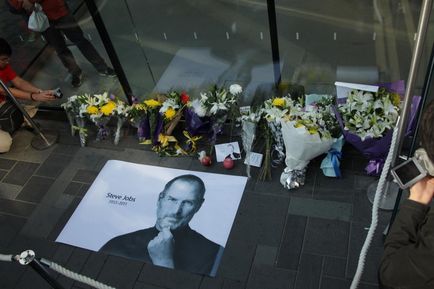 Steve Jobs, jött egy alma, kozmopolita magazin