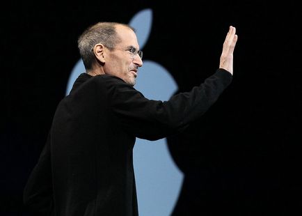 Steve Jobs a venit cu un măr, o revista cosmopolită