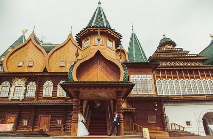 Весільна прогулянка в Коломенське - маршрут весільної фотосесії в москві