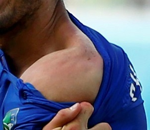 Trei mușcături și șapte trucuri murdare ale lui Louis Suarez, fotbal
