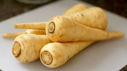 Surprinzător proprietăți vindecătoare ale parsnipului, despre care puțini oameni știu