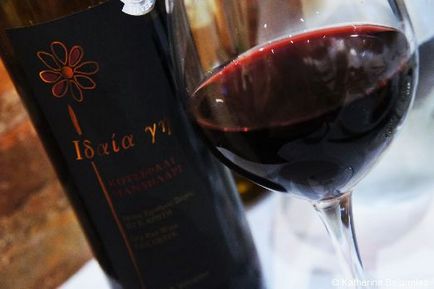 Vin pe Creta - ce fel de vin merită să încercați sau să aduceți din vinurile Krita Cretan?