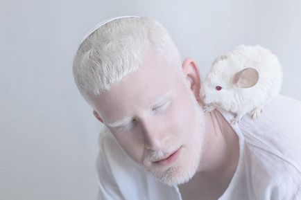 33 Fotografii și 18 fapte despre albinos - cercetașul