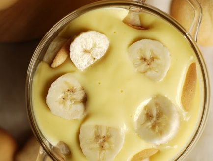 Crema de banana pentru tort biscuit - reteta de banana cu smantana cu o fotografie