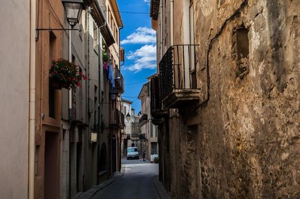 Besalú în Spania - atracții și fotografii