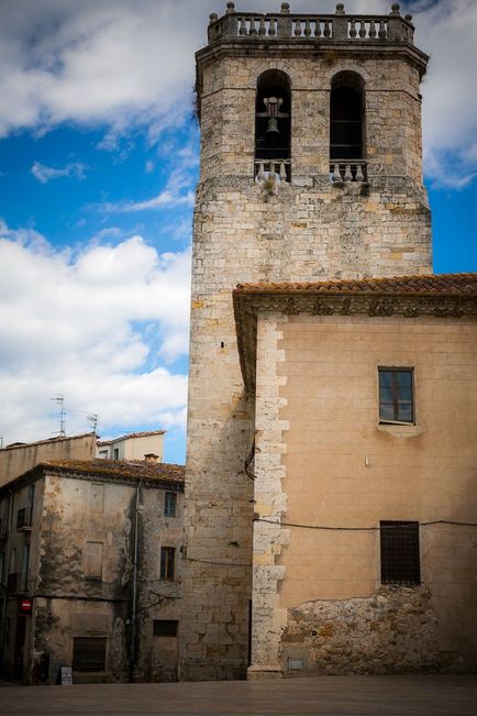 Besalú în Spania - atracții și fotografii