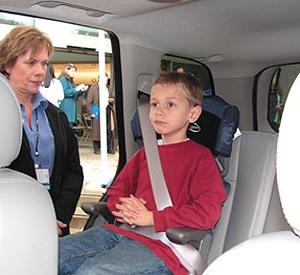 Booster a gyermekek számára - egy csodálatos alternatívája autós gyerekülések