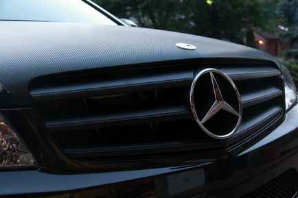 Részben okleit Autóipari vinyl film szénszálas, matt vagy fényes nagyszerű módja, hogy kiemelje az autó (auto) Részben okleit Autóipari vinyl film szénszálas, matt vagy fényes nagyszerű módja, hogy kiemelje az autó