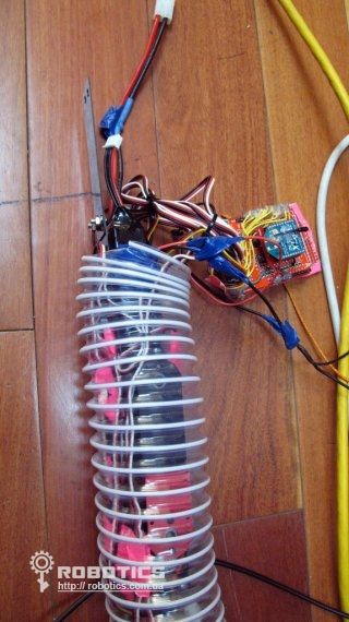 Készíts egy robot kígyó diy sneel alapján Arduino