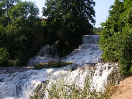 Cascada Dzhurinsky în Ucraina