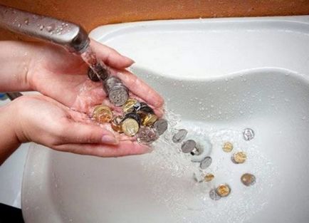 Economisiți apă într-un apartament cu un contor pentru a reduce costurile