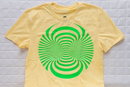 T-shirt fluorescente (stralucire cu ultraviolete) in stoc si la comanda