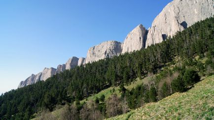 Гора великий Тхач