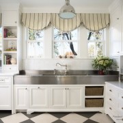 Інтер'єр і дизайн штор для кухні, сучасні ідеї оформлення на фото
