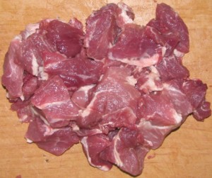 Cum să gătești carne de porc cu cartofi și alte produse în cuptor