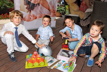 Ahogy Olga Kabo ünnepelte második születésnapját a fia, Victor hello! Oroszország (születés) Ahogy Olga Kabo ünnepelte második születésnapját a fia, Victor hello! Oroszország