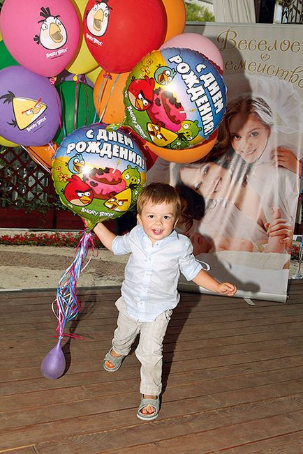 Cum Olga Kabo a sărbătorit a doua zi a fiului lui Victor, salut! Rusia