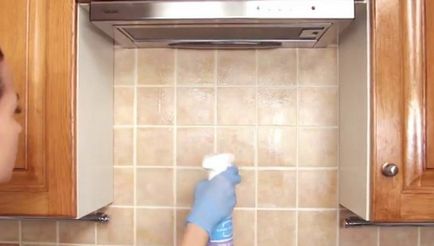 Как да се измие на плочките в кухнята греста