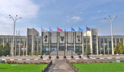 Hogyan adja meg a jelölt orosz egyetemi