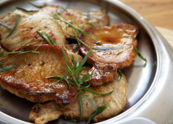 Hogyan kell főzni a szelet sertéshús a sütőbe, és a serpenyőben kulináris titkok és más receptek