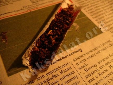 Hogyan készítsünk egy cigarettát egy újság