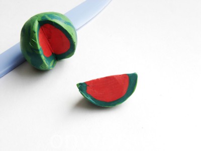 Cum se formează un pepene verde din clasa de master plastilină cu o fotografie pas cu pas