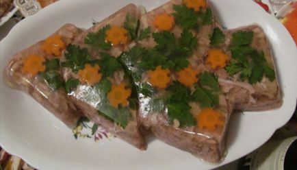 Cum să gătești un jeleu de la picioarele de porc și de rechin, pui și rețete de carne de vită