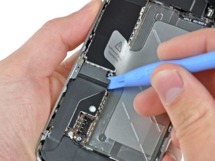 Hogyan cseréljük ki a képernyőn iPhone 4