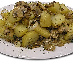 Cartofi cu ciuperci, fierte într-un cuptor cu microunde, rețete într-un cuptor cu microunde