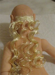 Кучеряве волосся з атласної стрічки для ляльки