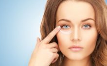 Кращий догляд за шкірою навколо очей в домашніх умовах - готові та домашні засоби і відгуки
