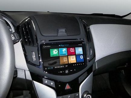 Receptoarele radio pe Chevrolet Cruz au fost angajate în 2 din 2013, 2011