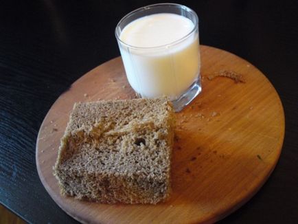 Mască pentru păr de la pâine o pâine remediu de la pâine neagră de secară la domiciliu, comentarii