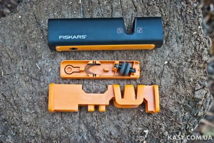 Sharpener pentru cuțite și axe fiskars xsharp