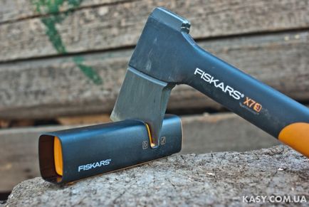 Sharpener pentru cuțite și axe fiskars xsharp