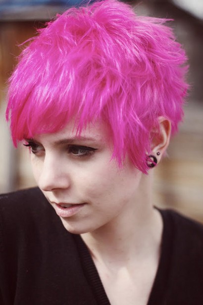 Фарбування в рожево-малиновий колір на коротке волосся фото матеріали