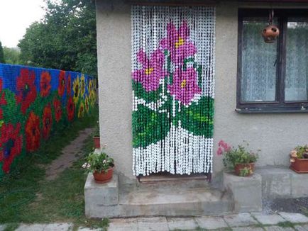 Műanyagból készült kupakok, dom32info (kerítés fedéllel) Műanyagból készült palackok, kupakok, dom32info
