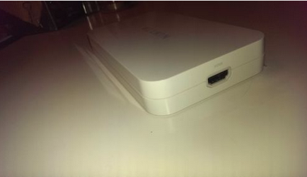 Conectați Apple cu afișajul filmului de la hdmi (apple tv, mini displayport), napositive