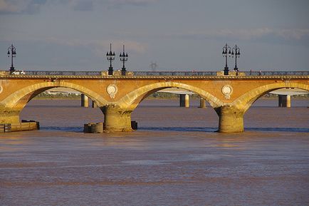 Bordeaux ghid de călătorie